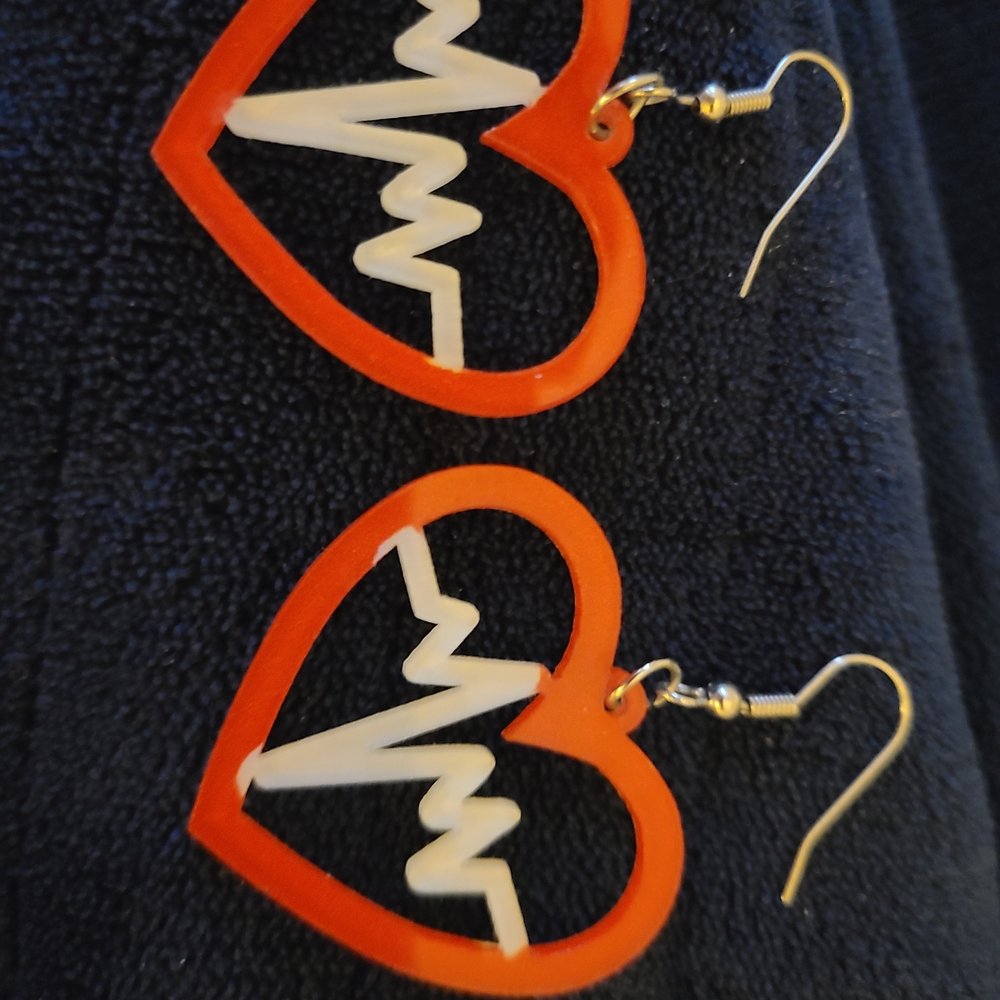 SHEIN Red and White Heart Beat Drop Earrings